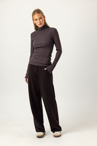 We Are Sundays Women's KATYA TURTLENECK