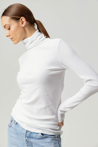 We Are Sundays Women's KATYA TURTLENECK WHITE