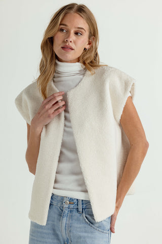 We Are Sundays Women's SALEM VEST COCONUT MILK