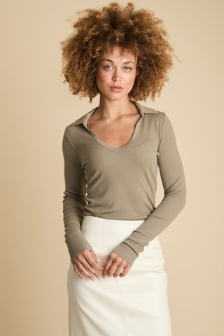 We Are Sundays Women's JAMIE TEE TAUPE