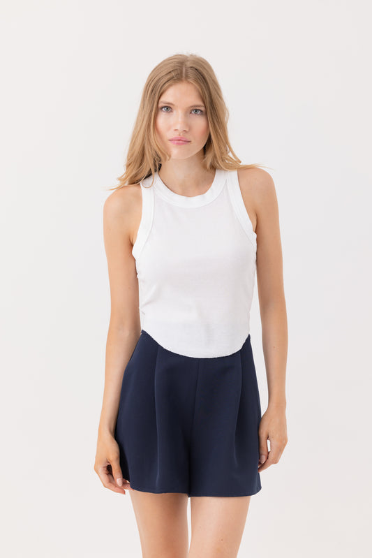 The Annika tank is made from our signature butter-soft rib fabric and is hand washed and pre-shrunk in LA. Annika has a scoop neck for a casual yet elevated fit.